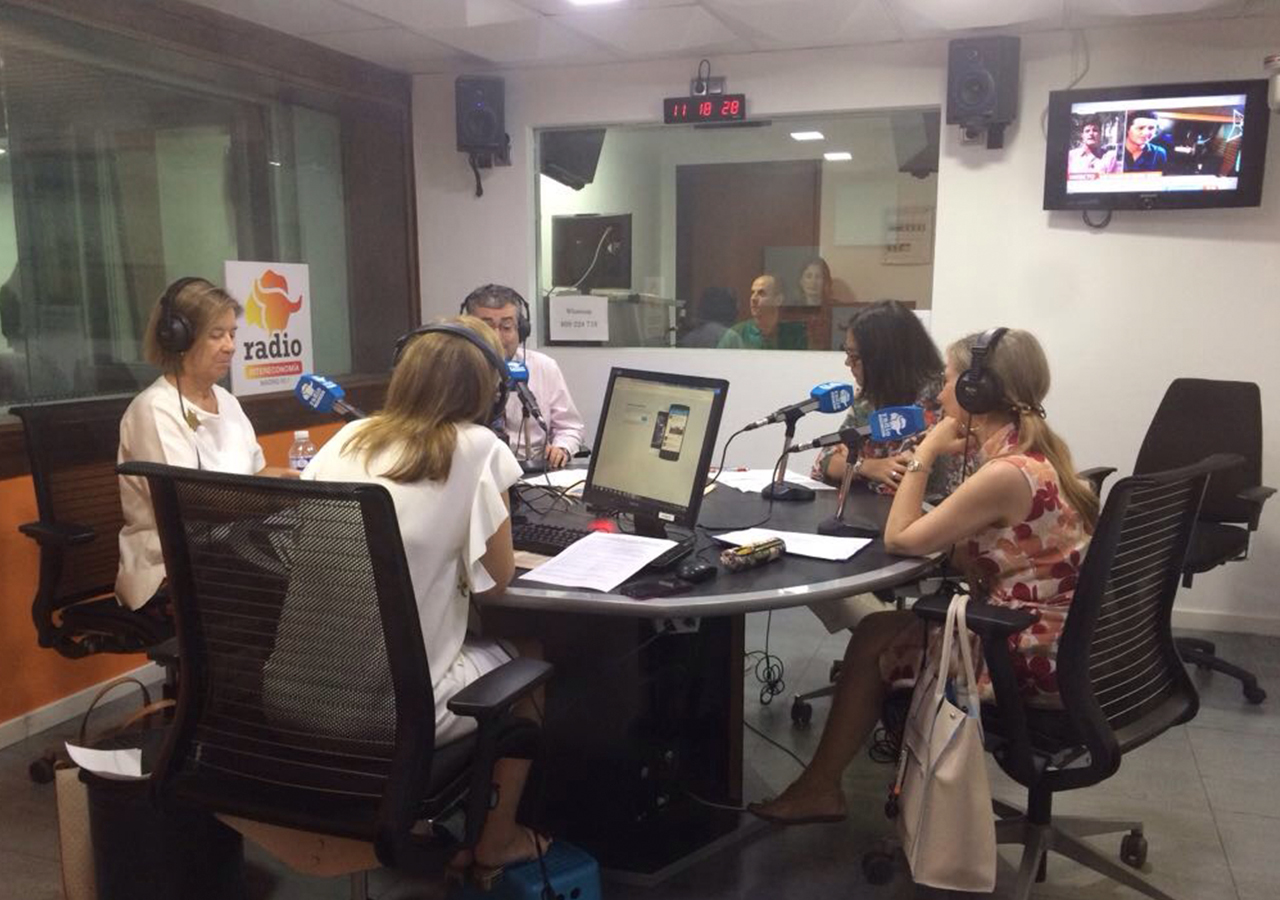 Tertulia de radio publicidad en medios